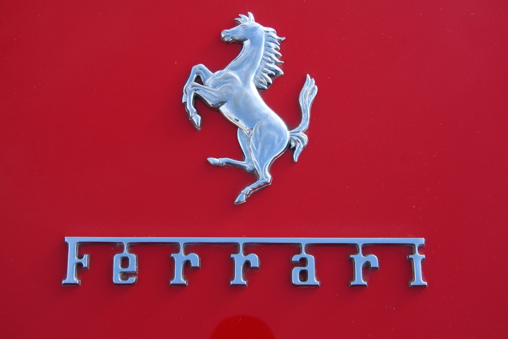 Ferrari запатентовала платформу для власного электрокара