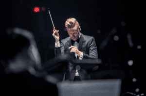 About F1 melody from Brian Tyler