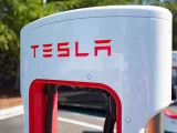 Tesla оголосила про будівніцтво 7500 зарядних станцій