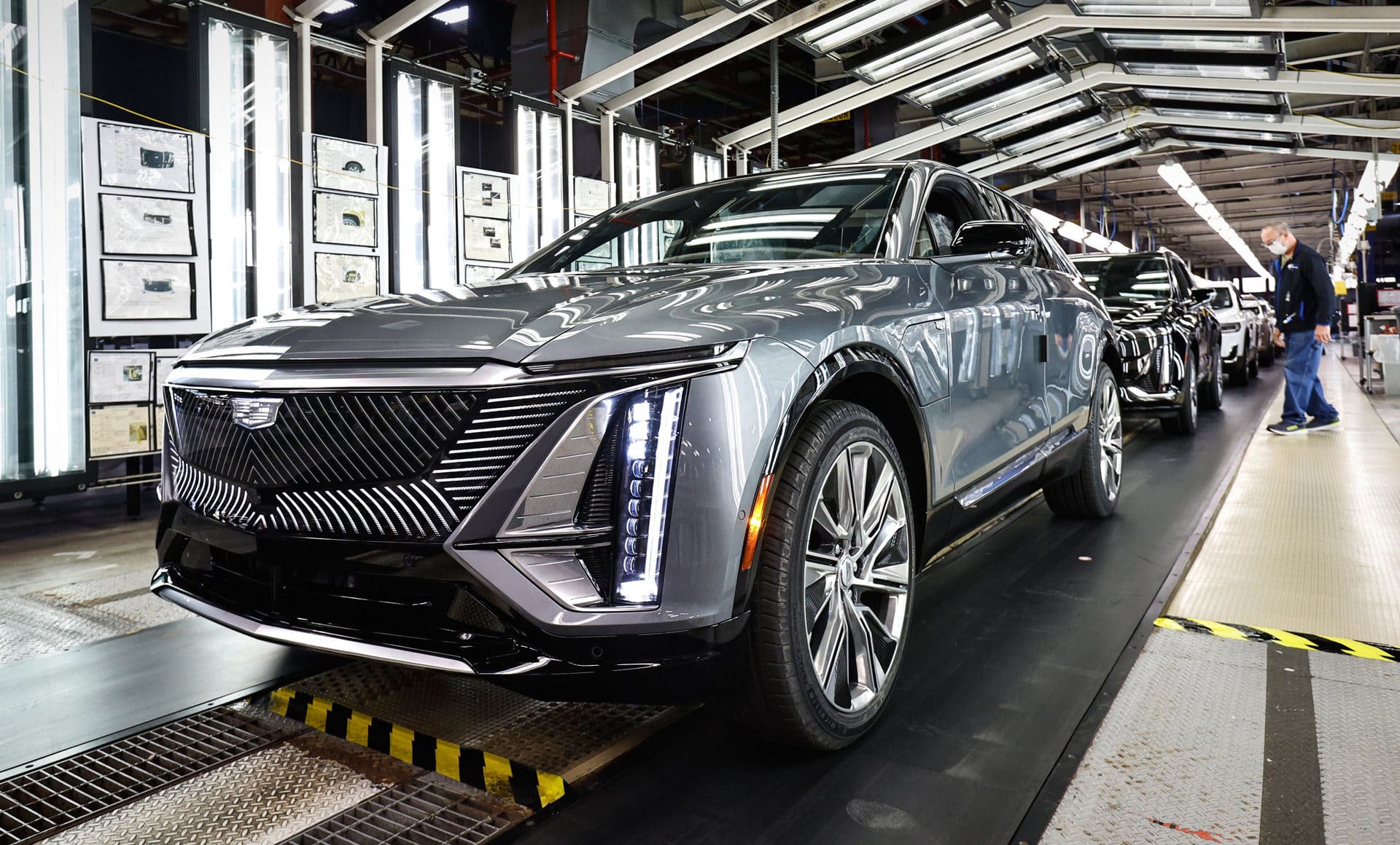 cadillac-lyriq-productions-manufacturing