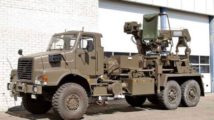 Бельгія передає ЗСУ військові вантажівки VOLVO