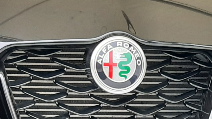 Перший електромобіль Alfa Romeo. Компанія оголосила, що планує стати повністю електричним брендом вже в 2027 році